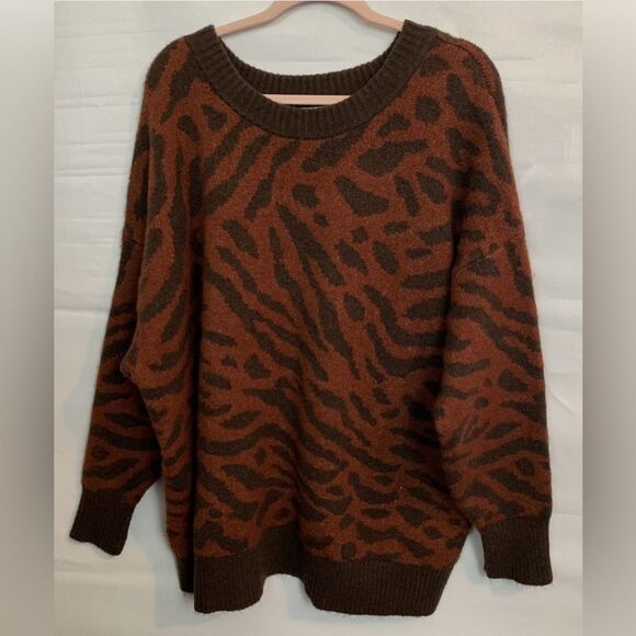Ava & Viv Brown and Black Crew Neck Animal Print Sweater - Picture 11 of 13
